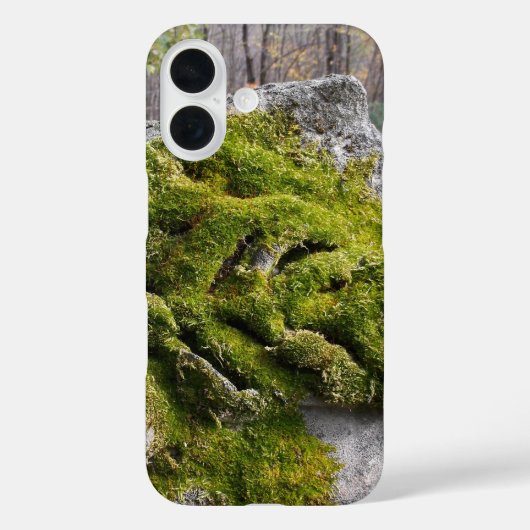 苔むした壊れた墓石 Case-Mate iPhoneケース (裏面)
