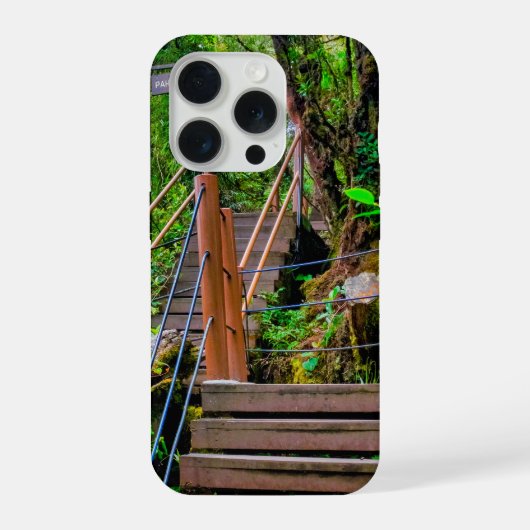苔むした森 iPhoneケース (裏面)