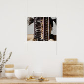 若い女性は深淵を覗き込んだ ポスター (キッチン)