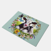 若い子牛とフローラリースと蝶 ドアマット (アングル)