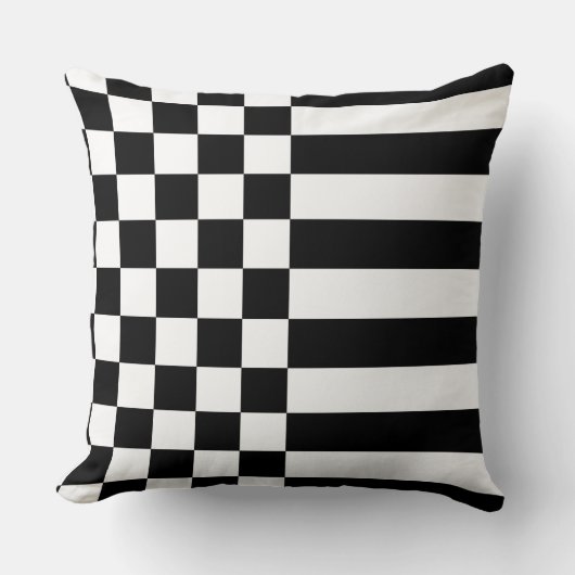 若い白のジオメトストライプリと市松模様に黒 クッション (正面)