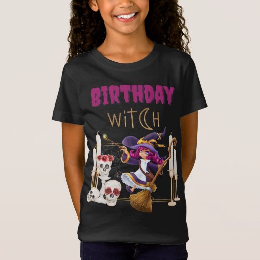 若い誕生日魔女かわいい女生まれの子がハロウィーン Tシャツ (正面)