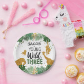 若い野生および3匹の誕生日のサファリ動物の男の子 ペーパープレート (パーティー)