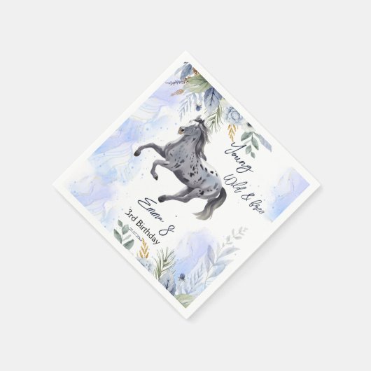 若い野生と自由なギャロピンアパルーサ誕生日 スタンダードカクテルナプキン (角)