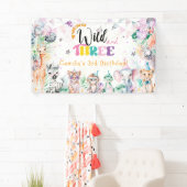 若い野生と3つのサファリ動物の第3誕生日 横断幕 (インサイチュ)