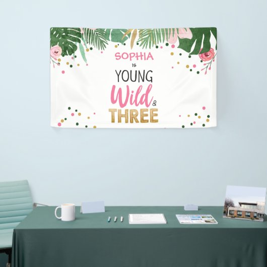 若い野生と3つのトロピカルサファリピンクガール 横断幕 (トレードショー)