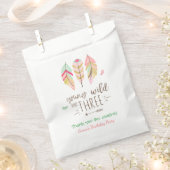 若い野生と3つの好意バッグボホフェザー フェイバーバッグ (クリップ留めされた状態)