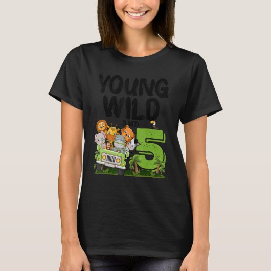 若い野生と5番目の誕生日サファリ動物The Tシャツ (正面)