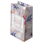 若い、野生と3つの誕生日パーティー抱き枕 スモールペーパーバッグ (裏面アングル)