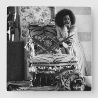 若いSathya Saiのババの時計 スクエア壁時計