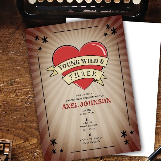 若くてワイルドで3才のタトゥーハートサードバースデー招待状 招待状
