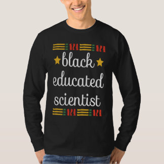 若くて黒人で教育を受けたアフリカ人科学者 黒人男性 Tシャツ