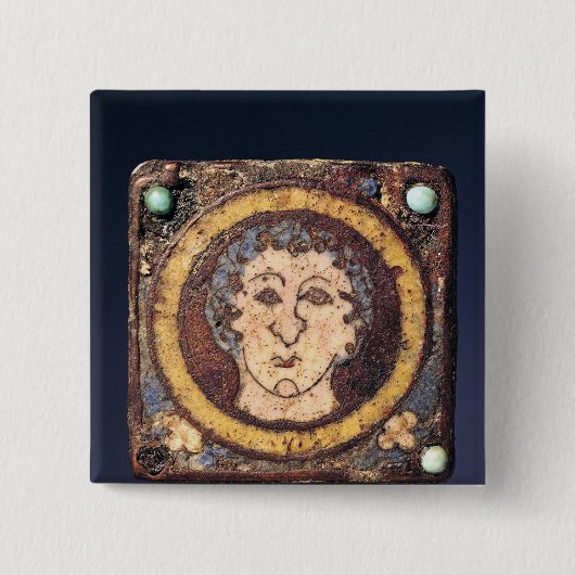 若者の顔を搭載する腓骨 缶バッジ (正面)