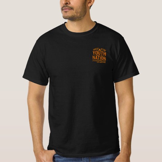若者への投資 – 国家動機の構築 Tシャツ (正面)