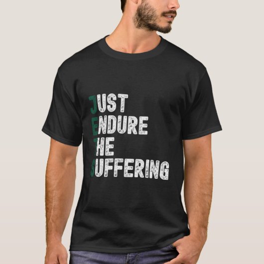 苦しいサッカーに耐えおもしろいる Tシャツ (正面)