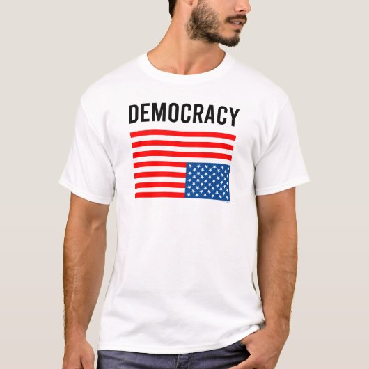 苦境にある民主主義 Tシャツ (正面)