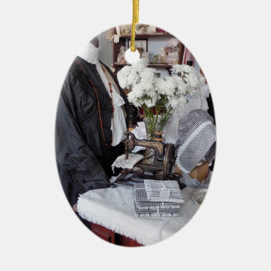 英ビクトリアン国 セラミックオーナメント (正面)