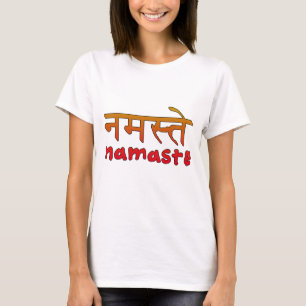 英国およびヒンディーの原稿のナマステ Tシャツ