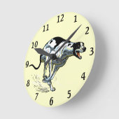 英国のグレイハウンド ラウンド壁時計 (傾斜)