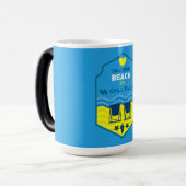 英国のビーチをテーマにした贈り物 モーフィングマグカップ (正面左)