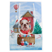 英国のブルドッグで雪のクリスマスドッグハウス ミディアムペーパーバッグ (裏面)