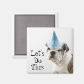 英国のブルドッグの子犬がパーティー帽子を被る マグネット (正面/裏面)