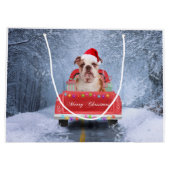 英国のブルドッグ雪のクリスマストラックに座って ラージペーパーバッグ (裏面)