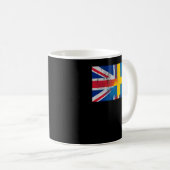 英国スウェーデン半スウェーデン半英国国旗エッセンシャル コーヒーマグカップ (正面右)