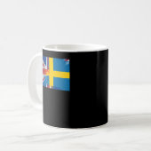 英国スウェーデン半スウェーデン半英国国旗エッセンシャル コーヒーマグカップ (正面左)