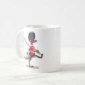 英国警備員の服を着たラプター。 コーヒーマグカップ (正面左)