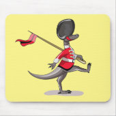 英国警備員の服を着たラプター。 マウスパッド (正面)