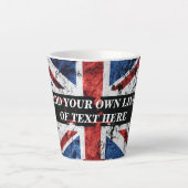 英語のフラグにテキストを追加する装飾用クッション カフェラテマグ (正面)