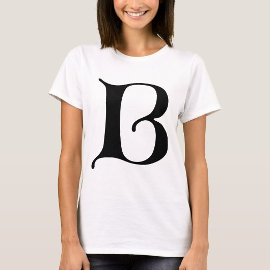 英語文字ゴシック文字B Tシャツ (正面)