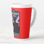 英軍記念日 カフェラテマグ (右アングル)