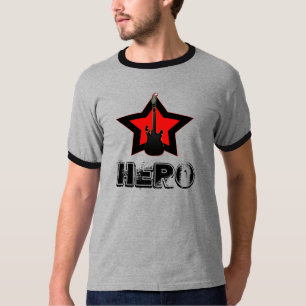 英雄のTシャツ Tシャツ