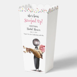 苺のアイスクリームを掬い上げられたブライダル フェイバーボックス