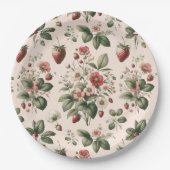 苺の模様の上にピンクのベリーの甘さ ペーパープレート (正面)