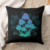 茂みの中のトアドストール クッション (ブランケット)