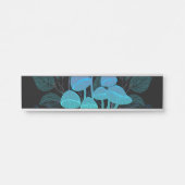 茂みの中のトアドストール サインプレート (正面)