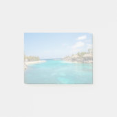 茅葺き小屋の写真と風光明媚な熱帯ビーチ ポストイット (正面)