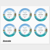 茅葺き小屋キッチン付きの風光明媚な熱帯ビーチ ラウンドシール (シート)