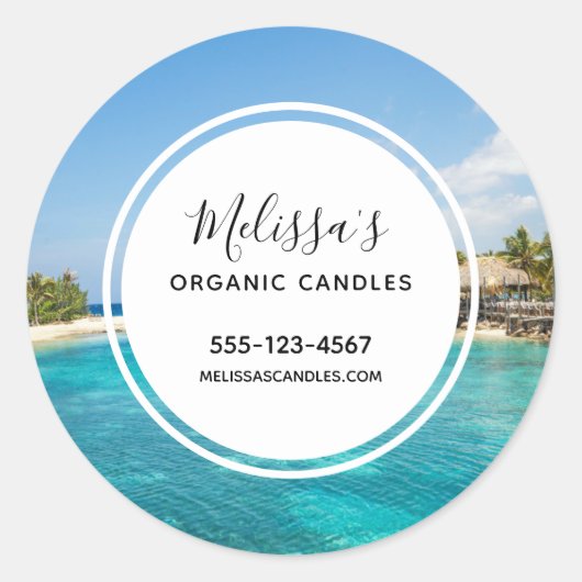 茅葺き小屋ビジネスを持つ風光明媚な熱帯ビーチ ラウンドシール (正面)