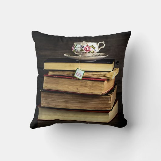 茶と本 クッション (裏面)