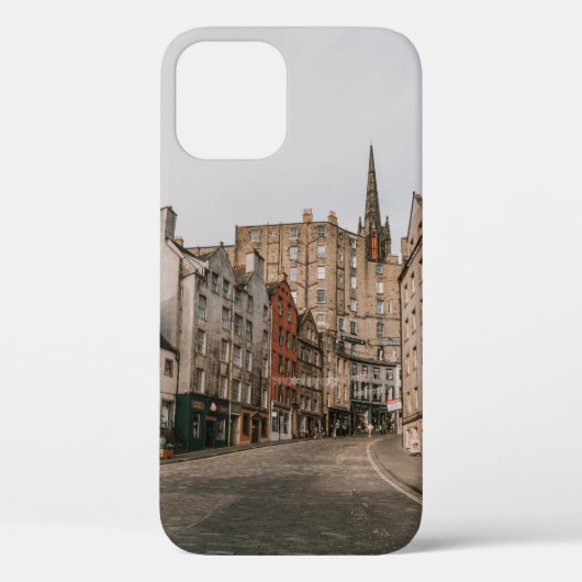 茶コンクリート建物の横に駐車  Case-Mate iPhoneケース (裏面)
