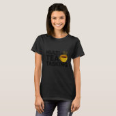 茶数々の摘み茶ドリンカーグリーン茶カップO Tシャツ (正面フル)