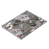 茶色い灰色の花の柄 ノートブック (左側)