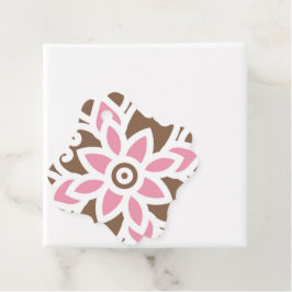 茶色い背景のピンク色の花 フェイバータグ