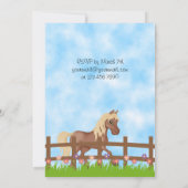 茶色かわいらしの馬、フェンスと花の誕生日 招待状 (裏面)