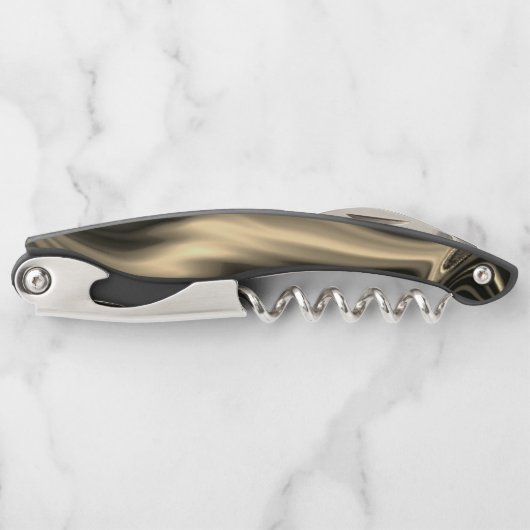 茶色がかったベージュの背景のブロンズの起伏 ソムリエナイフ (正面)