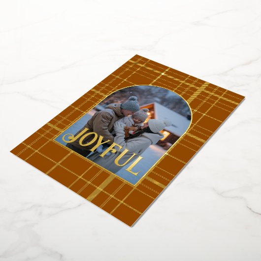 茶色とゴールドのギンガム柄のクリスマスホリデー写真 箔シーズンカード (回転した状態)